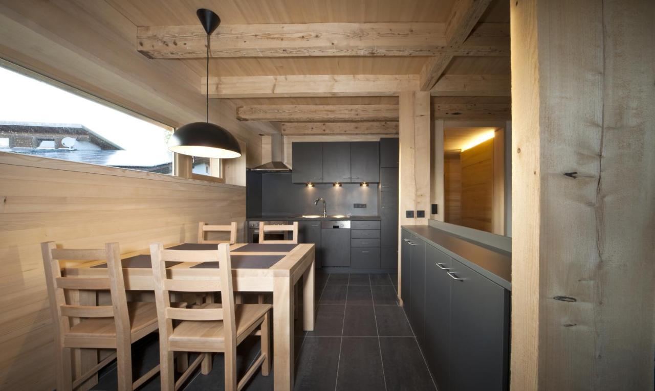 Forstgut - Premium Waldchalets Und Lodge Suiten Regen Bagian luar foto